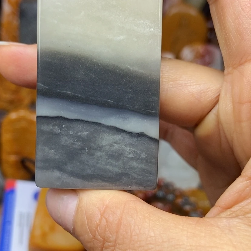 【闪购商品】石英质玉（黄龙玉）颈饰未镶嵌