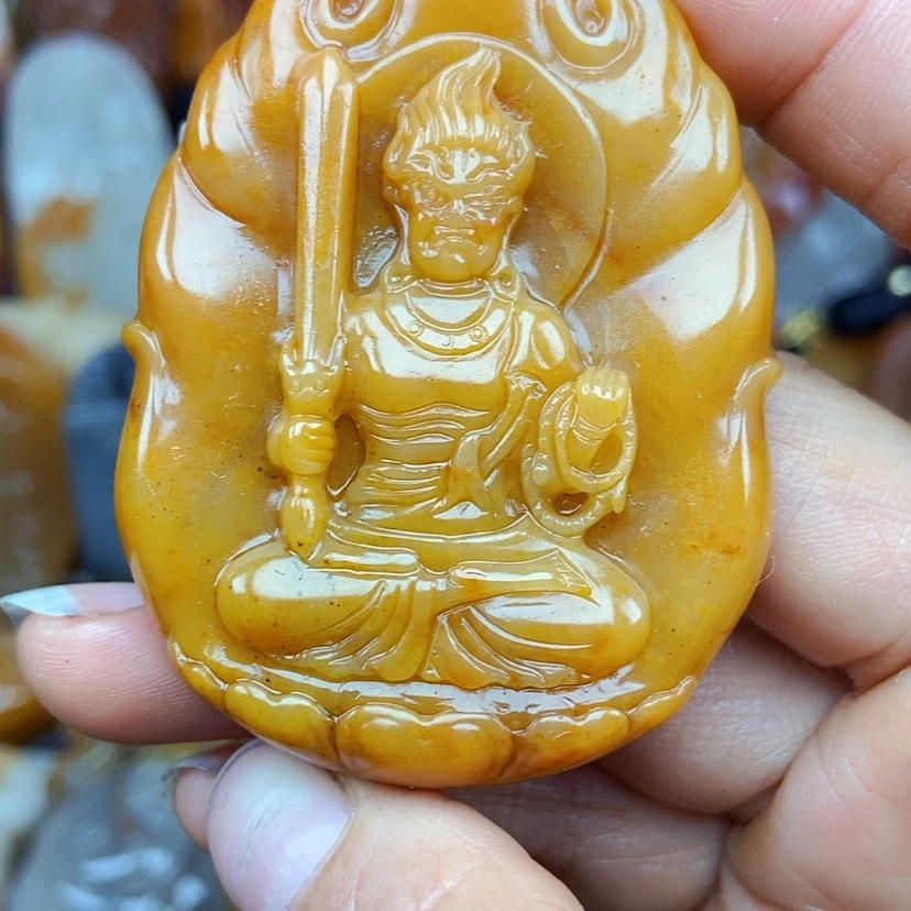 【闪购商品】石英质玉（黄龙玉）颈饰未镶嵌
