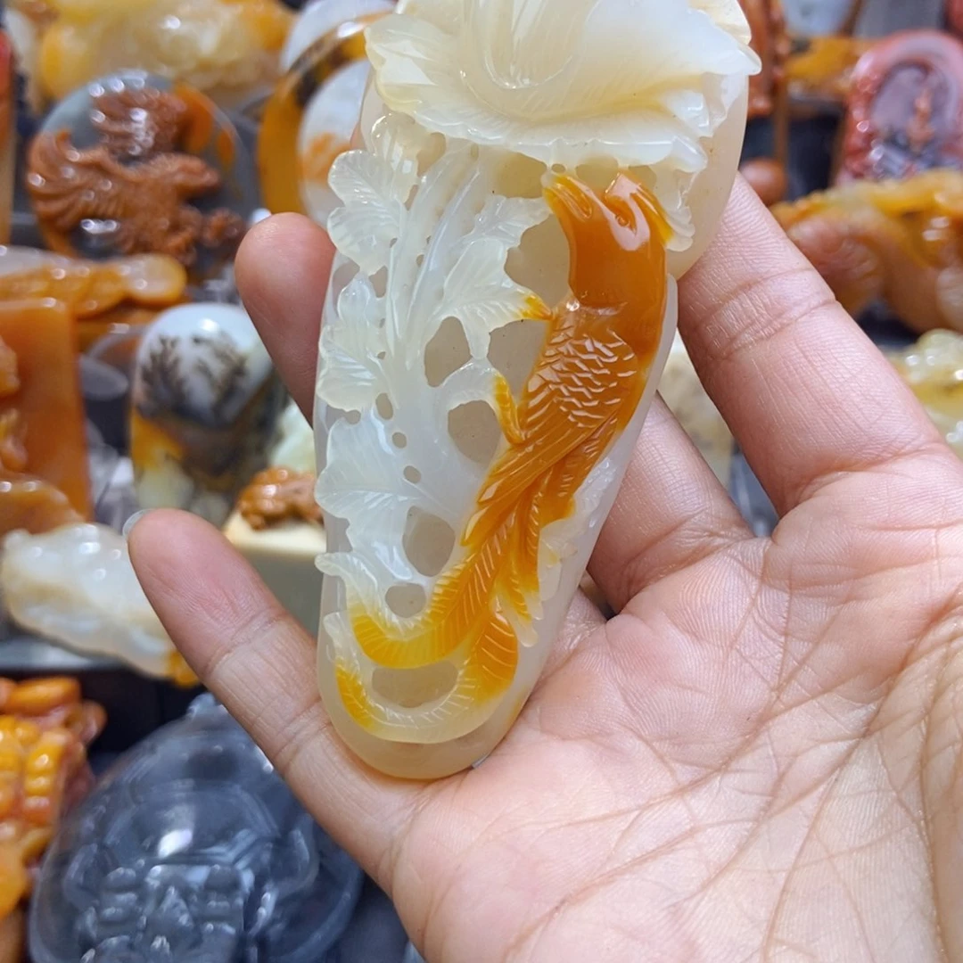 【闪购商品】石英质玉（黄龙玉）颈饰未镶嵌