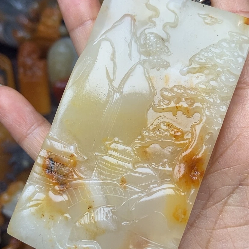 【闪购商品】石英质玉（黄龙玉）颈饰未镶嵌