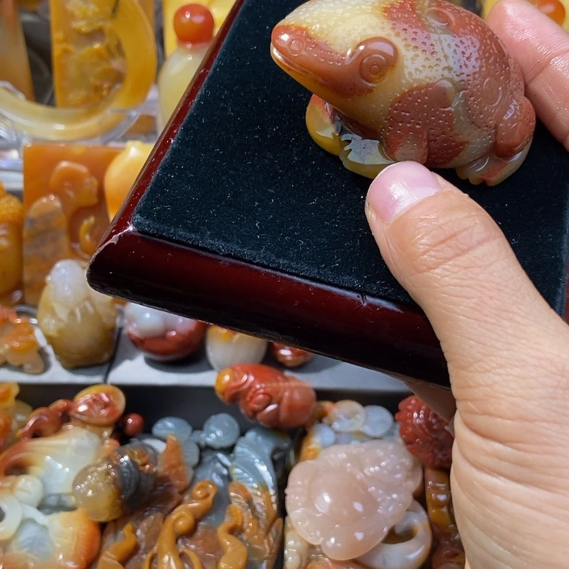 【闪购商品】石英质玉（黄龙玉）颈饰未镶嵌