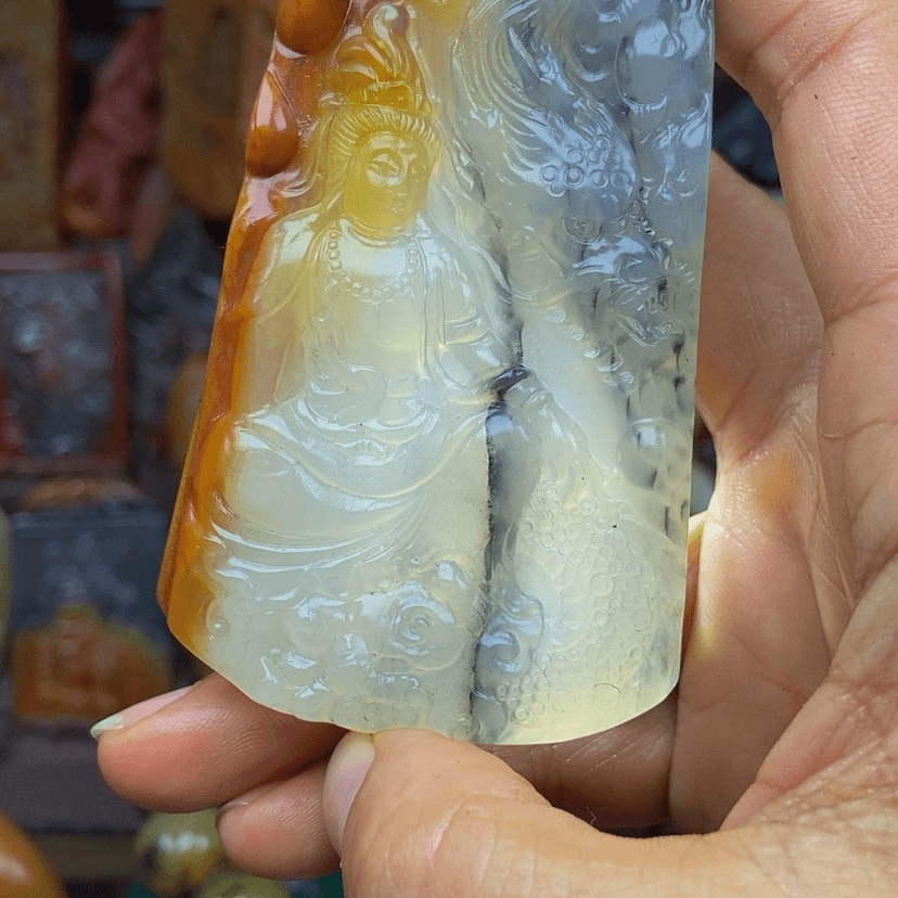 【闪购商品】石英质玉（黄龙玉）颈饰未镶嵌