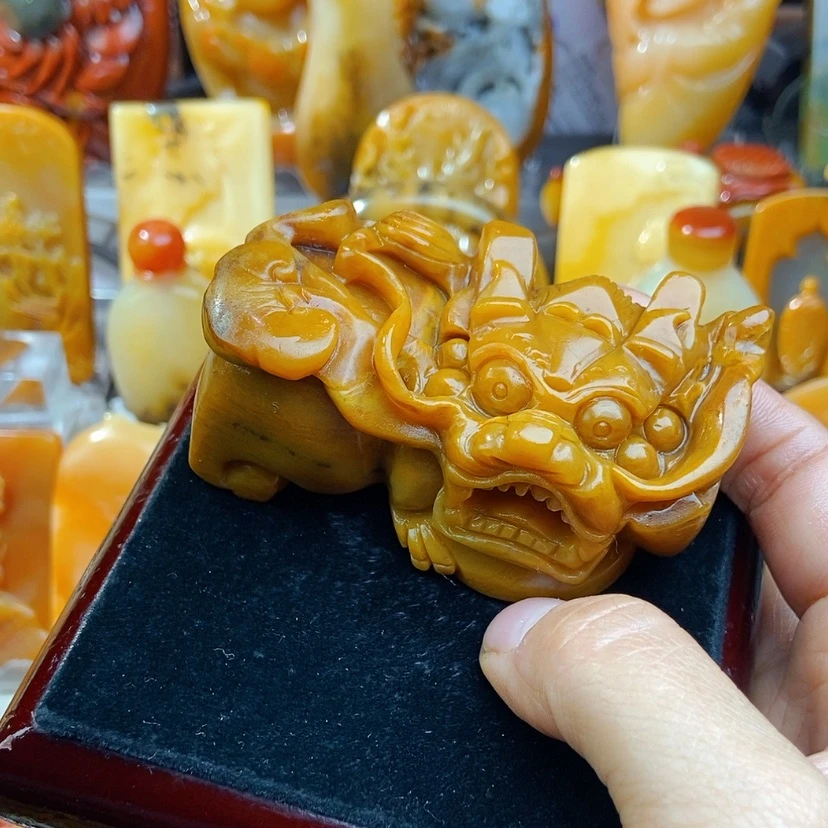 【闪购商品】石英质玉（黄龙玉）颈饰未镶嵌