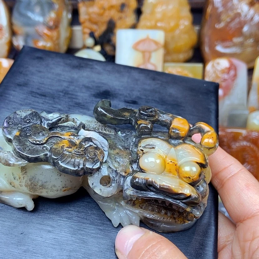 【闪购商品】石英质玉（黄龙玉）颈饰未镶嵌