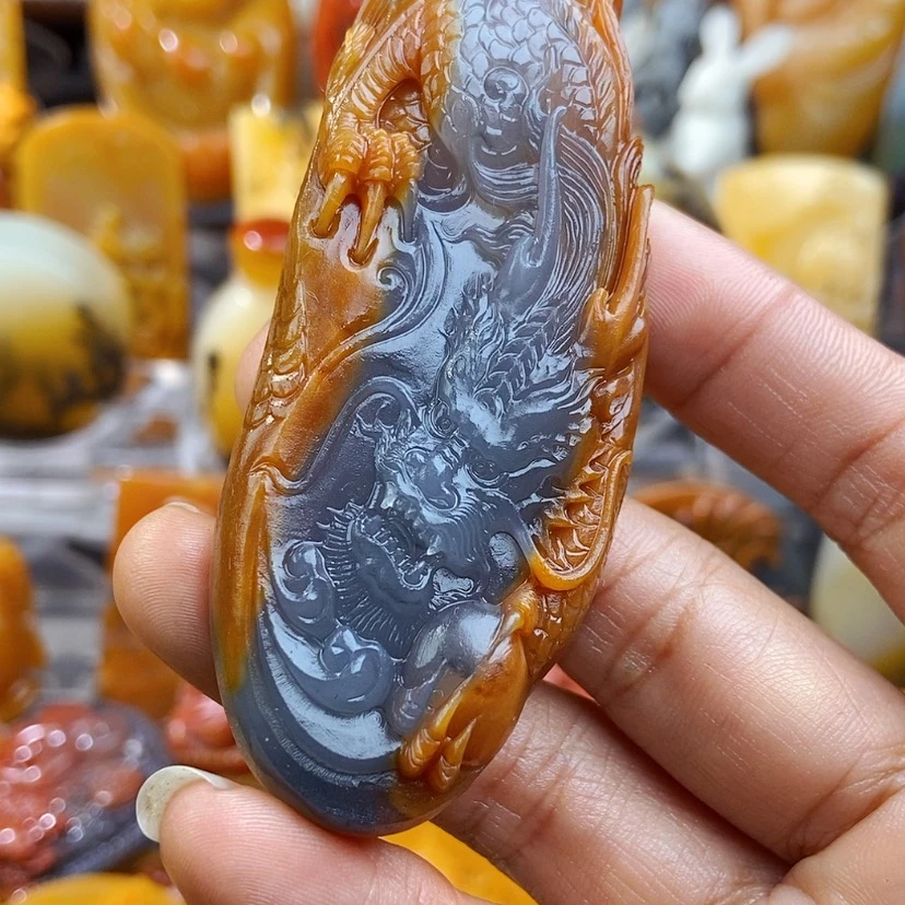 【闪购商品】石英质玉（黄龙玉）颈饰未镶嵌