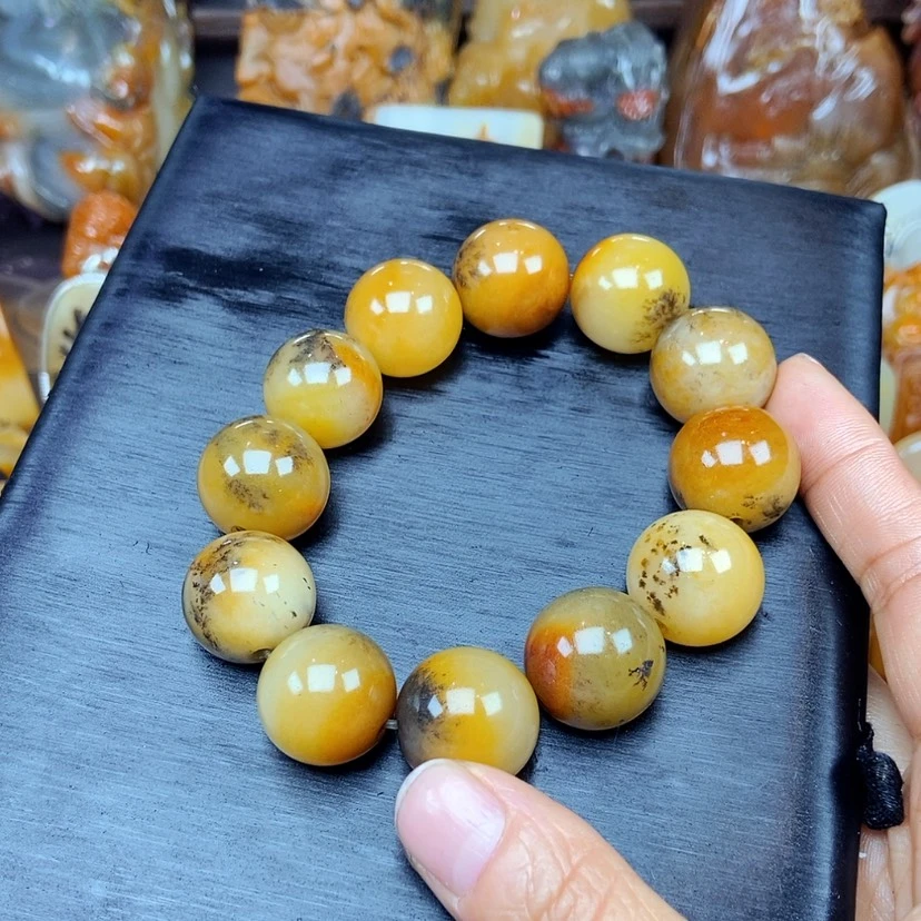 【闪购商品】石英质玉（黄龙玉）颈饰未镶嵌