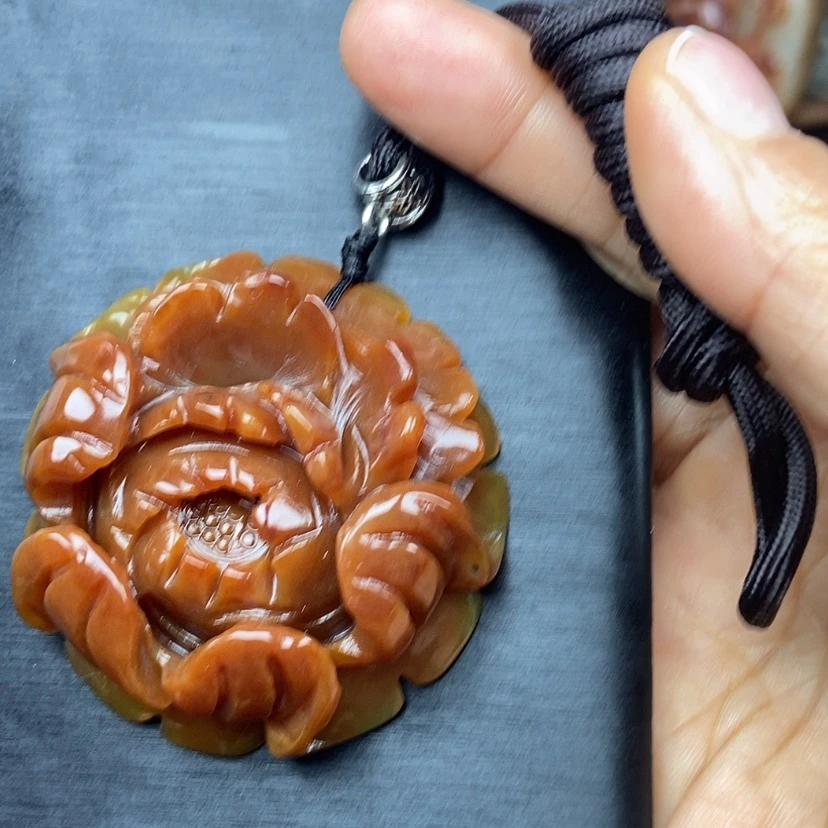 【闪购商品】石英质玉（黄龙玉）颈饰未镶嵌