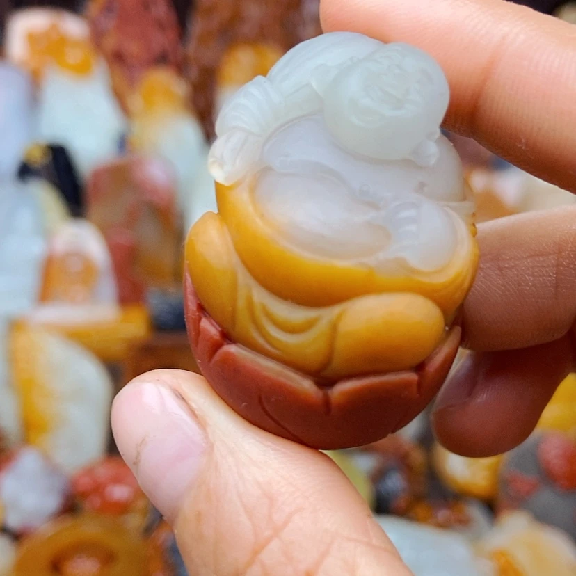 【闪购商品】石英质玉（黄龙玉）颈饰未镶嵌