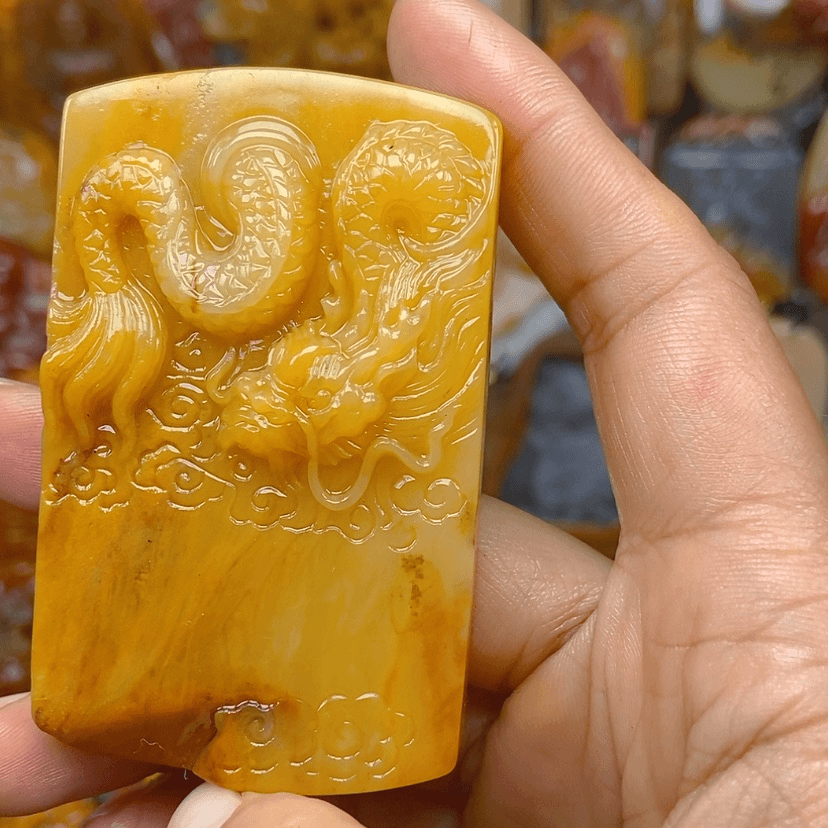 【闪购商品】石英质玉（黄龙玉）颈饰未镶嵌