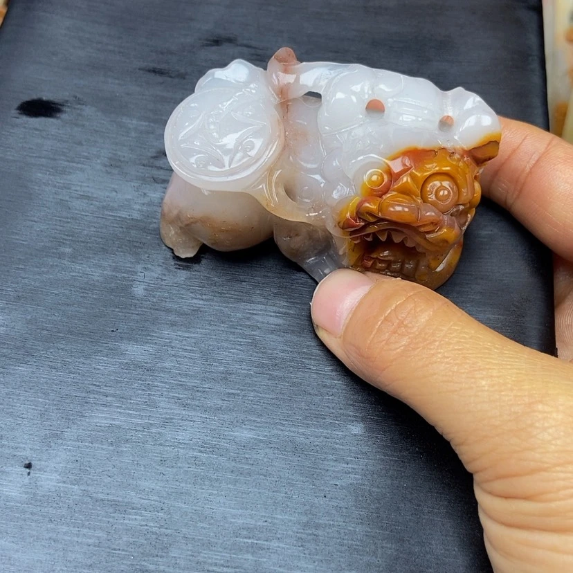 【闪购商品】石英质玉（黄龙玉）颈饰未镶嵌