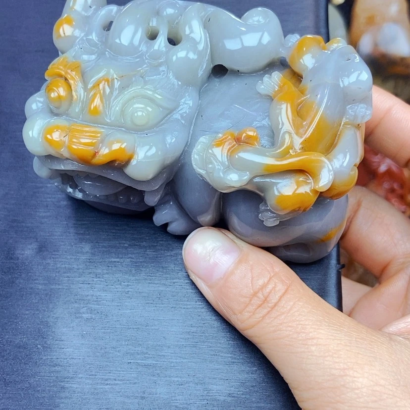 【闪购商品】石英质玉（黄龙玉）颈饰未镶嵌