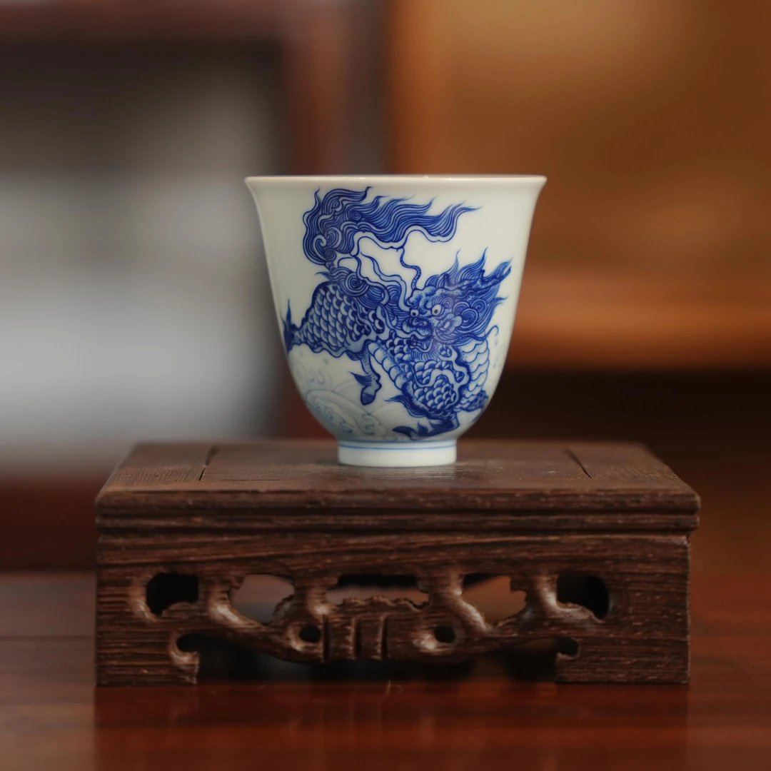 占春生窑麒麟闻香杯