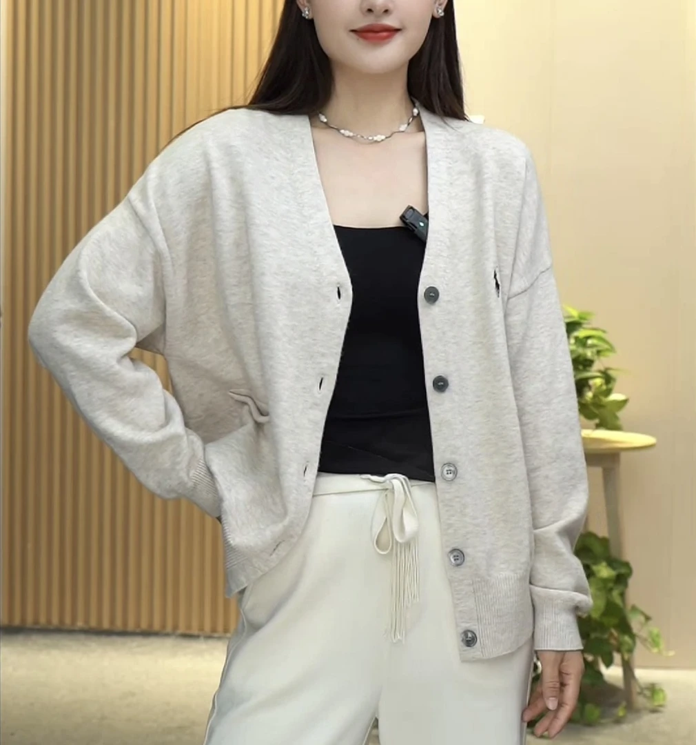 【RLFH】纯色简约宽松遮肉显瘦气质V领百搭休闲刺绣针织羊毛开衫
