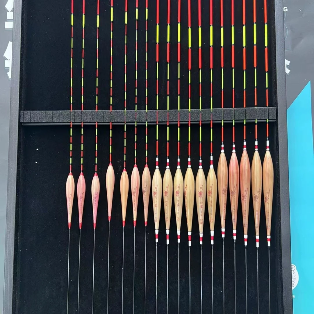 特价浮漂芦苇材质高灵敏带壳芦苇漂鲫鱼漂套装竞技黑坑钓鱼浮标