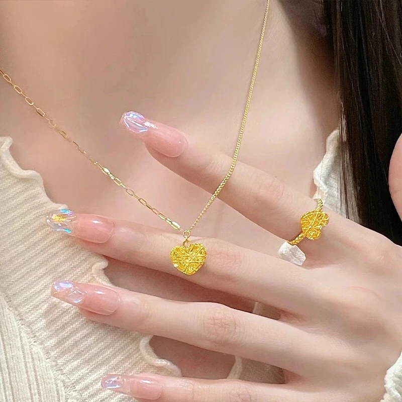 铜合金项链 拉丝爱心时尚百搭气质轻奢精致精美项链