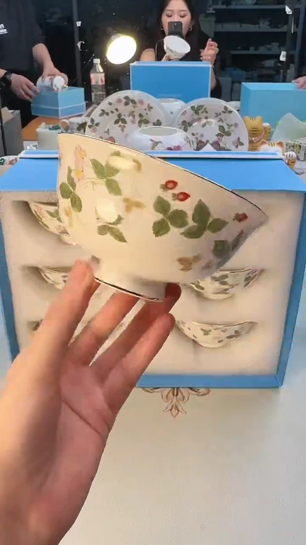 【闪购商品】瓷片82