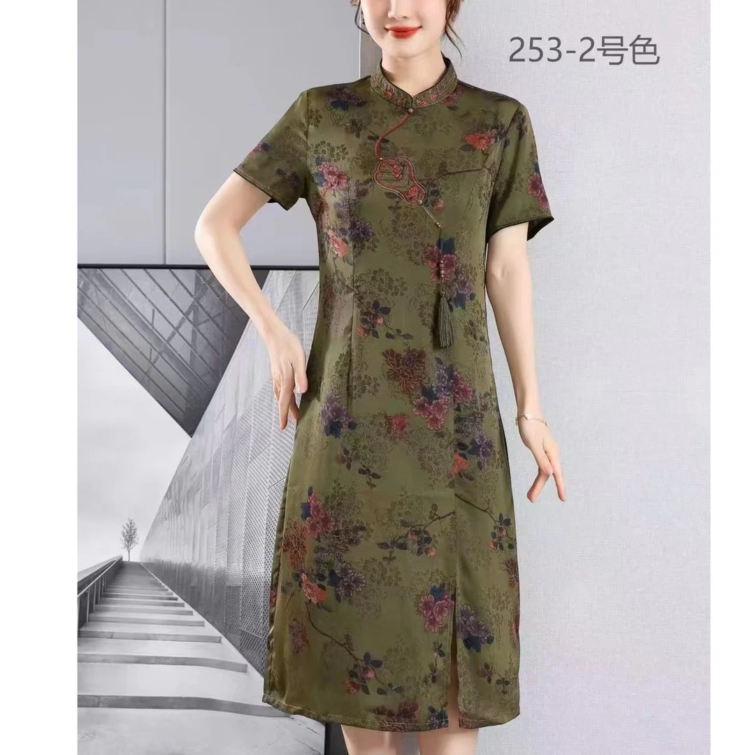 9-253-10（绿）新款精致刺绣连衣裙