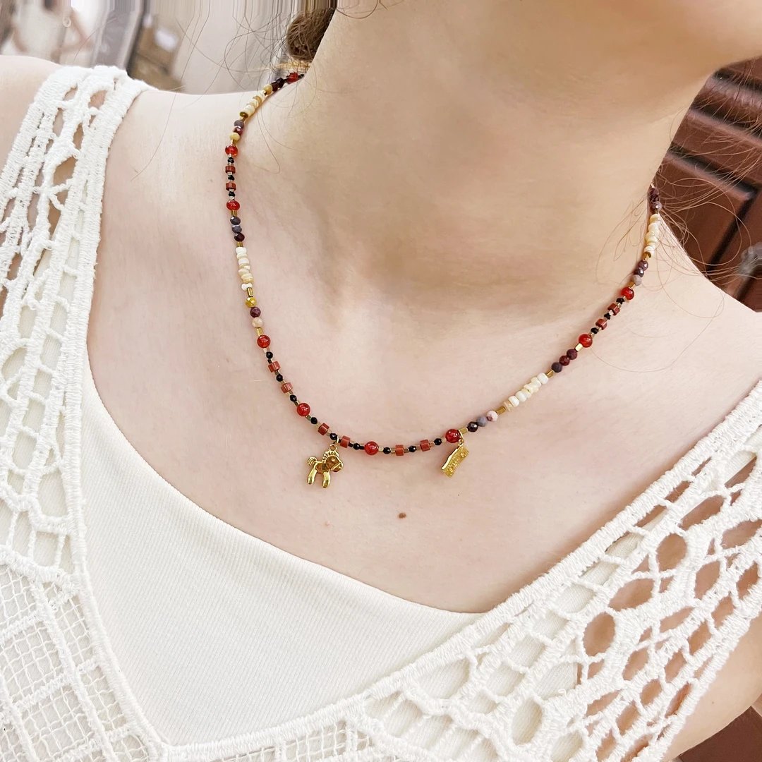 【马上有米】时尚百搭高级轻奢安哥拉红手工串珠项链