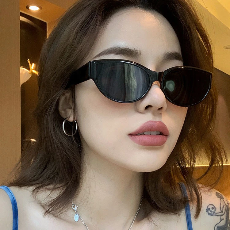 猫眼墨镜网红高级感男女新款太阳镜小脸辣妹潮酷太阳眼镜女凹造型