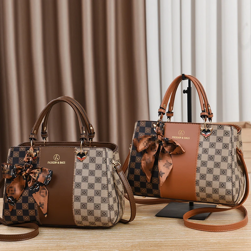 2025新款大容量包潮时尚波士顿单肩斜挎包包中年妈妈包洋气百搭女