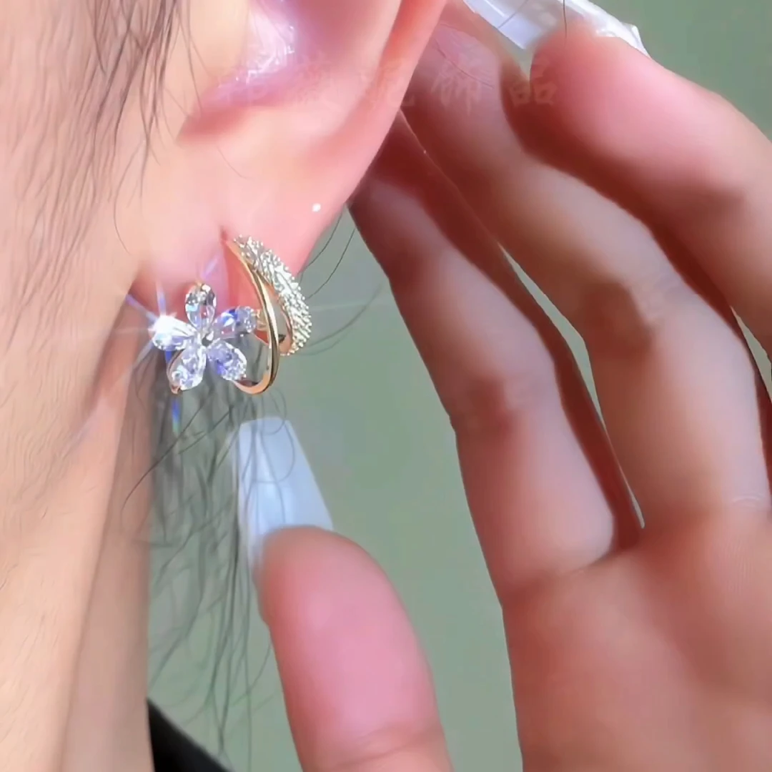 铜合金耳饰 2023年新款潮气质精致五瓣花小众设计耳钉耳饰151#