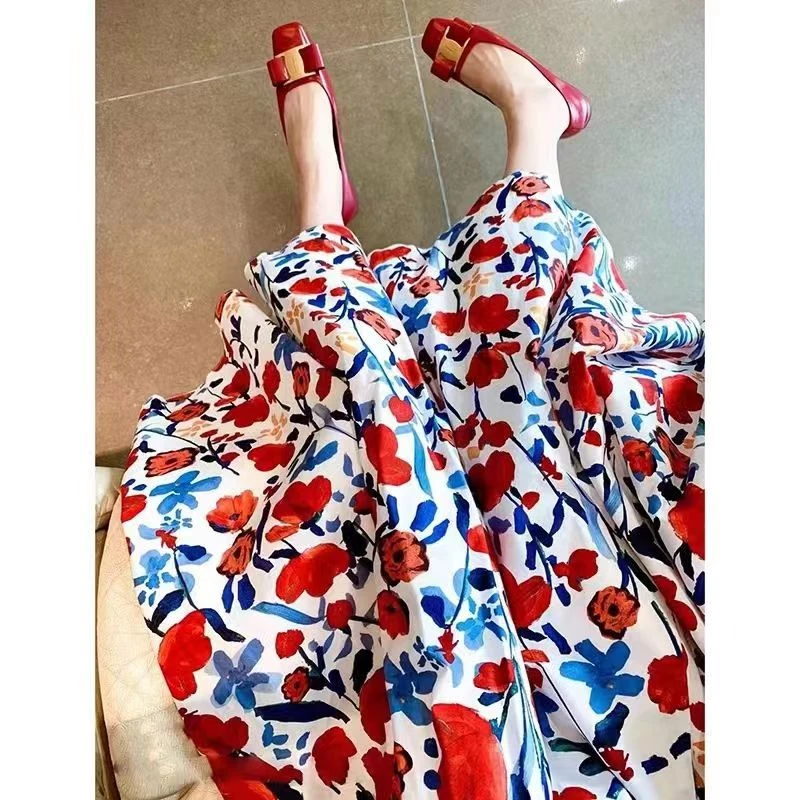 2024春夏季法式复古时尚高级感气质显瘦油画碎花中长伞裙女长款
