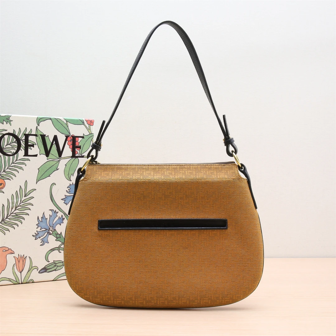 95新 LOEWE/罗意威 单肩包 P233391744
