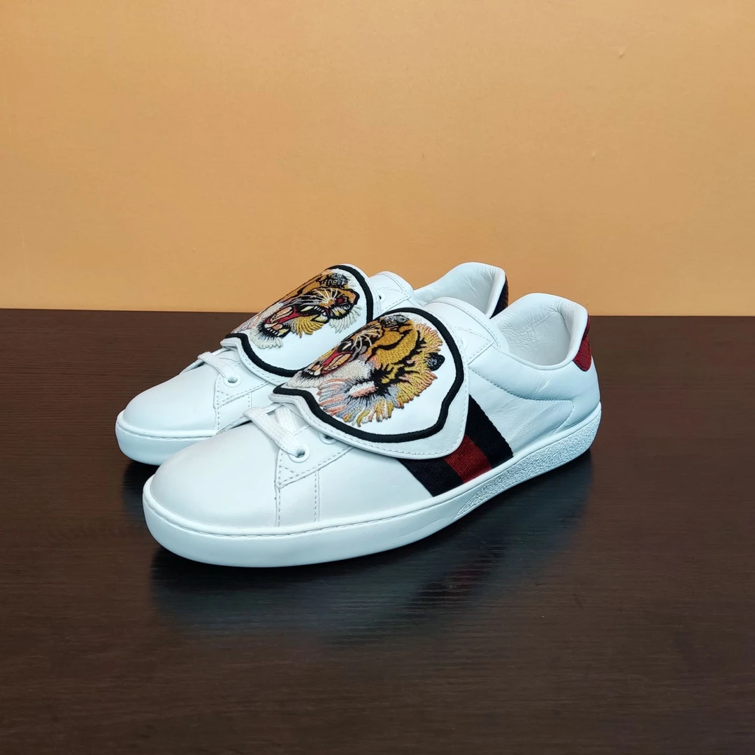 99新 GUCCI ACE 板鞋 虎头刺绣贴布 白色 TP004736