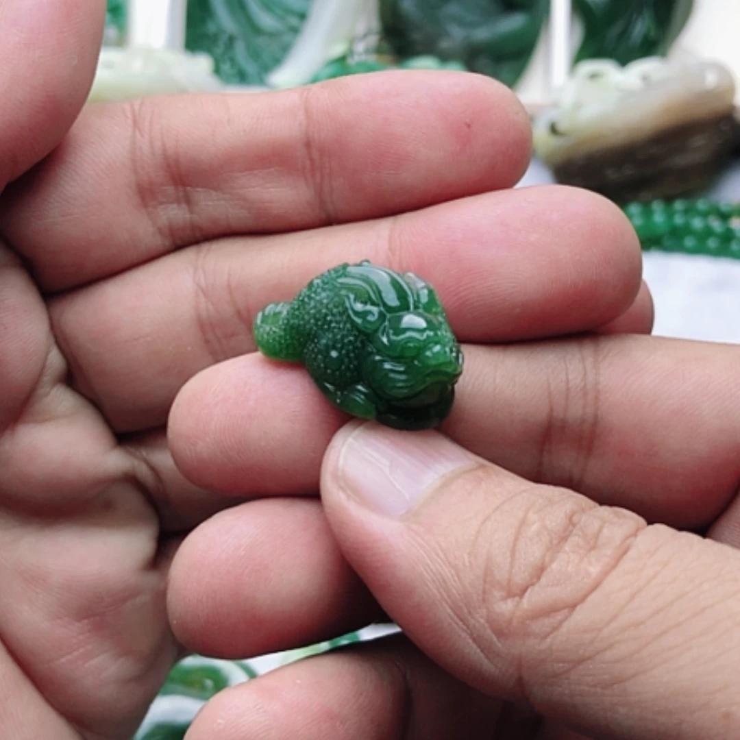 【闪购商品】独山玉吊坠(不含链)未镶嵌止*