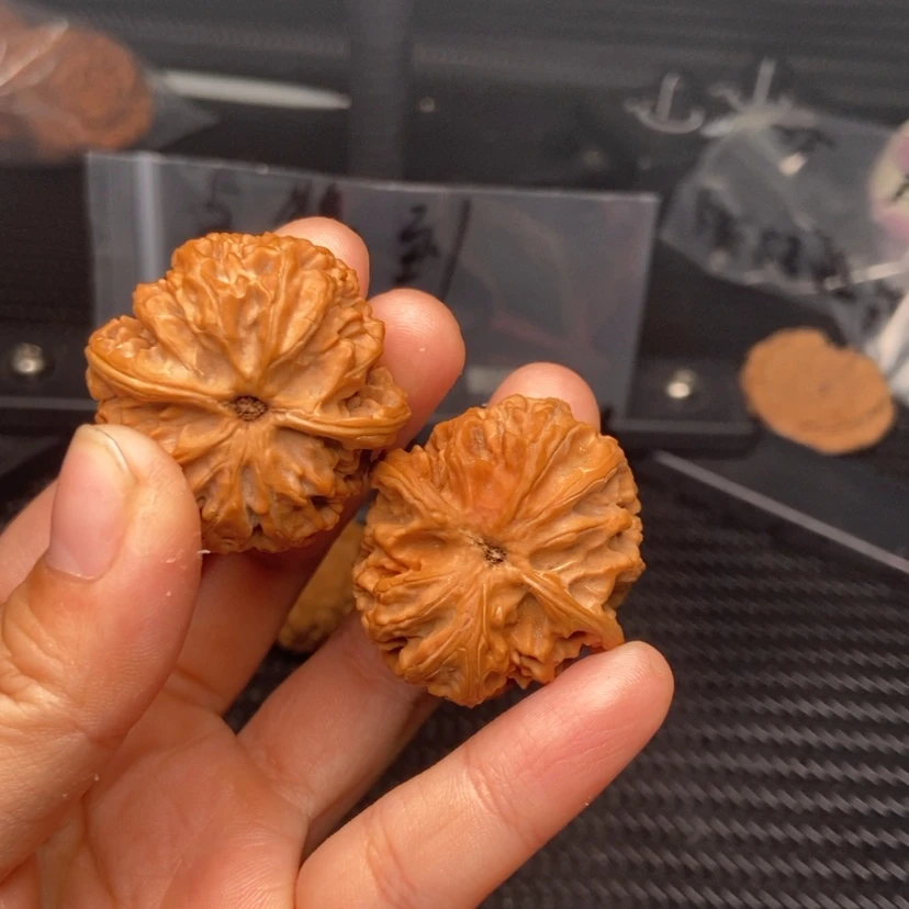 【闪购商品】文玩核桃吊坠风*子