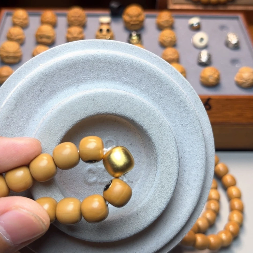 【闪购商品】猴头核桃吊坠金珠