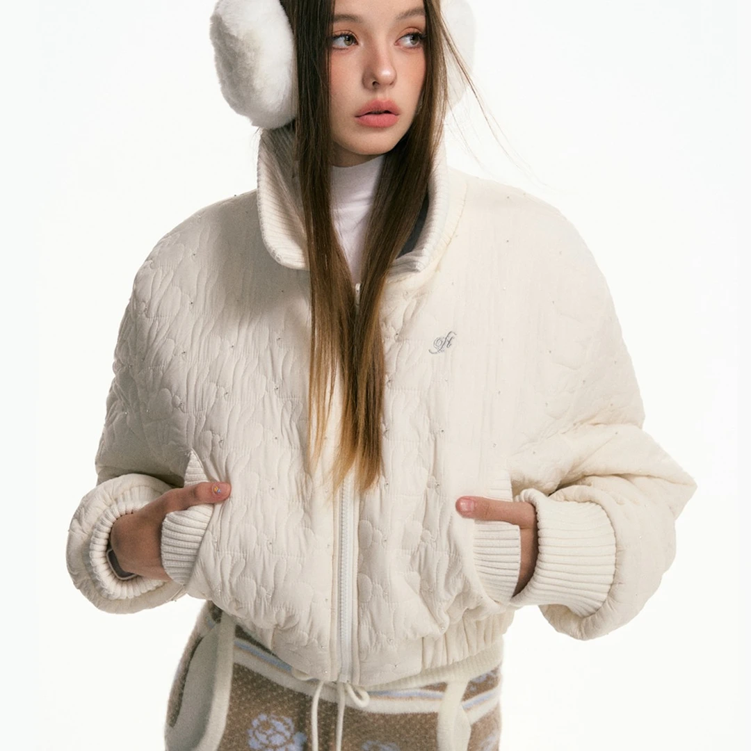 NECY“雪国”纯白毛绒立领小白兔压印面料毛织袖口棉服