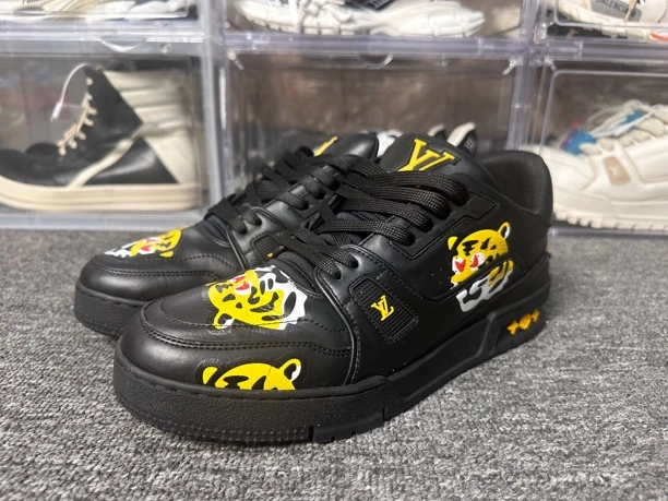 90新 LouisVuitton/路易威登 41码 lv trainer虎头板鞋 无盒