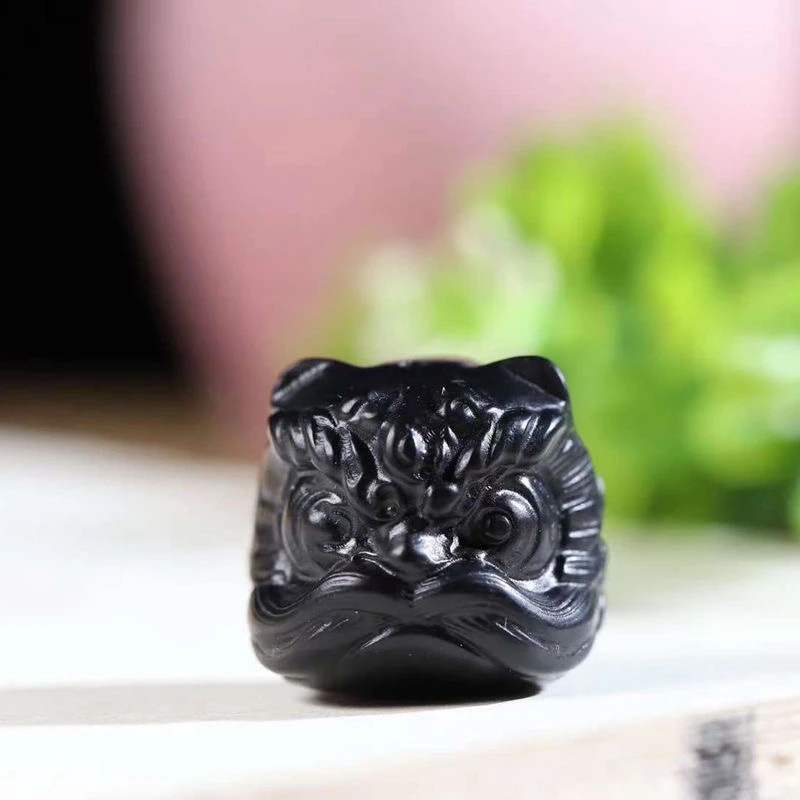 天然新疆和田玉羊脂玉墨玉醒狮吊坠事事如意男女挂件可以做手串