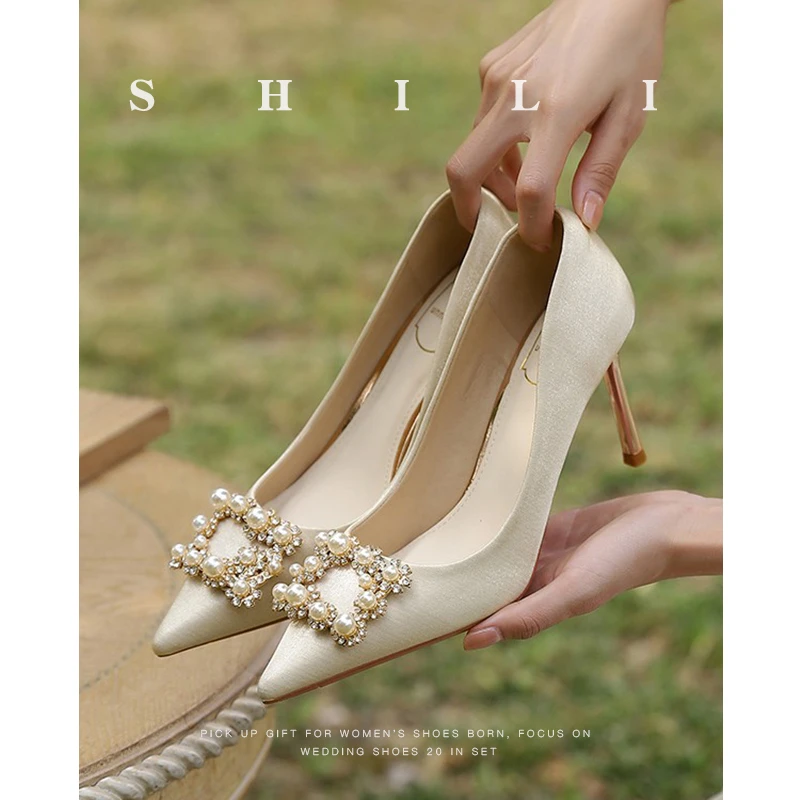 【拾礼shili】时尚尖头高跟女细跟秋季新款气质少女珍珠方扣单鞋