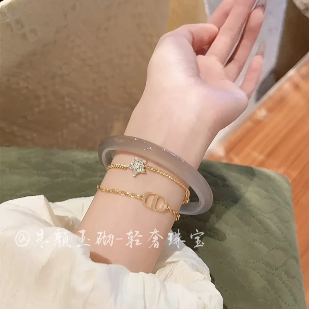 毕业级马料冰透香槟灰玉手镯天然玛瑙玉髓灰金手镯礼物多样性发一