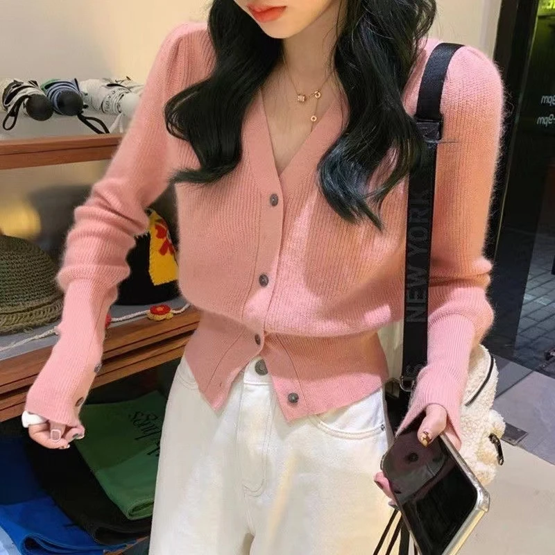 薄款V领针织开衫女春秋季新款洋气韩版百搭显瘦短款外穿毛衣外套