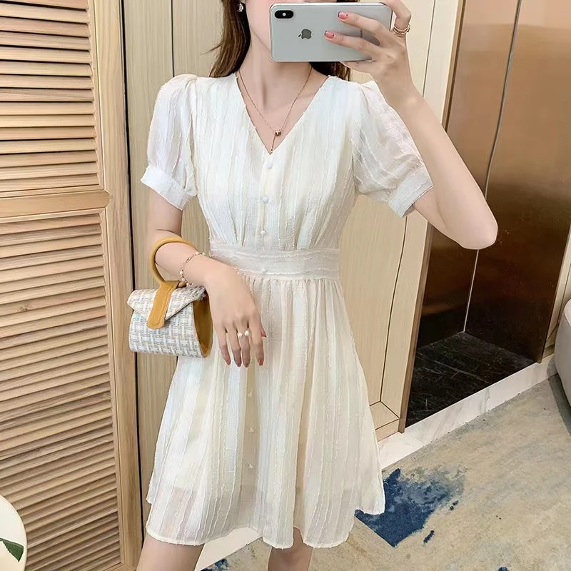 法式小个子连衣裙女夏季女装新款裙子V领气质显瘦收腰减龄A字短裙