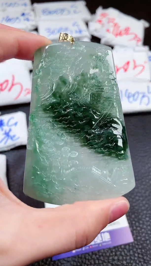 【闪购商品】翡翠颈饰18K金镶嵌00008581