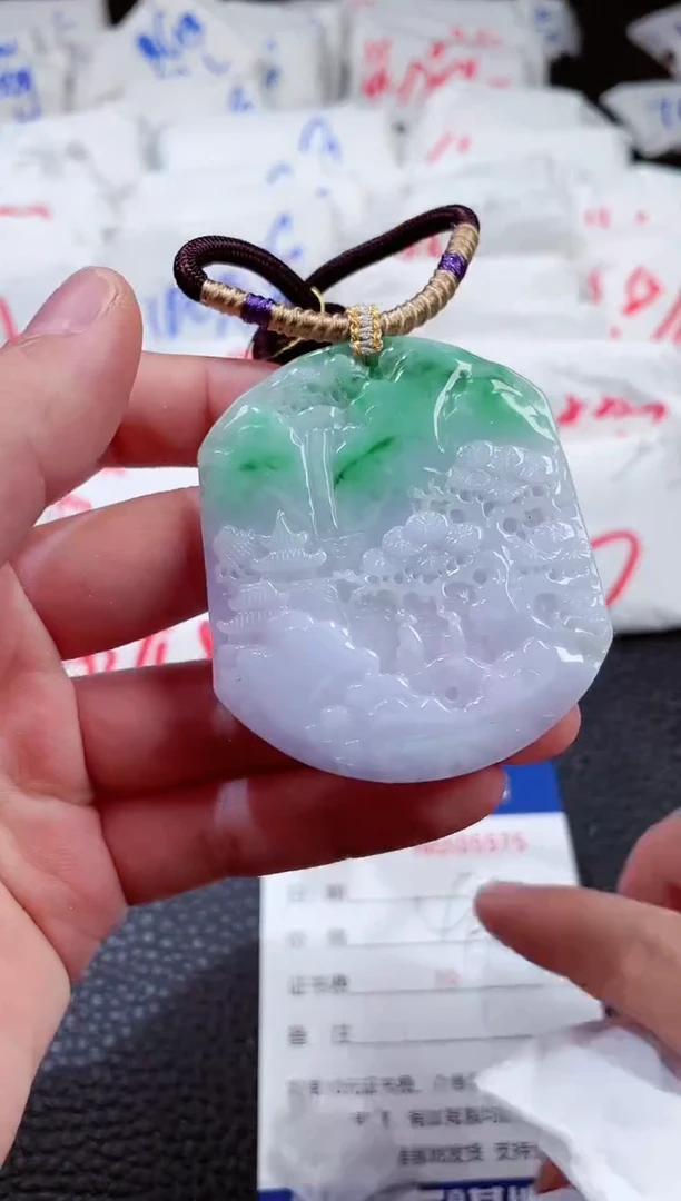 【闪购商品】翡翠颈饰未镶嵌00005575