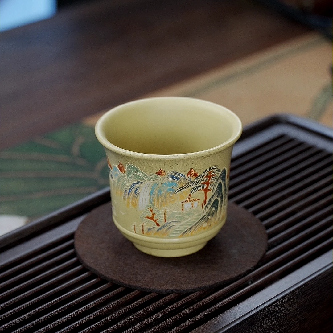 429  宜兴紫砂茶具 本山段泥刻绘山水茶道主人杯 CSF 180cc左右