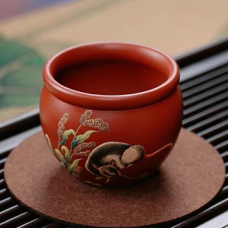 870  宜兴紫砂茶具  大红袍堆绘鼠生肖主人杯   FSY  220cc左右