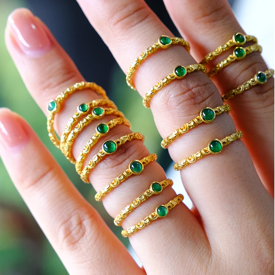 小蛋面戒指卷草纹18k金镶嵌戒圈小众精致古法不变形翡翠戒指