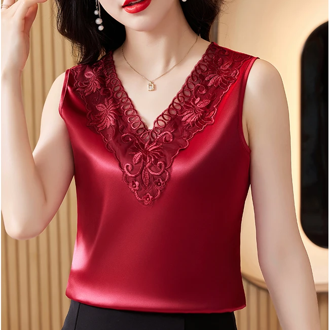 大码显瘦v领打底蕾丝洋气背心2024新款春夏百搭西装外穿内搭上衣