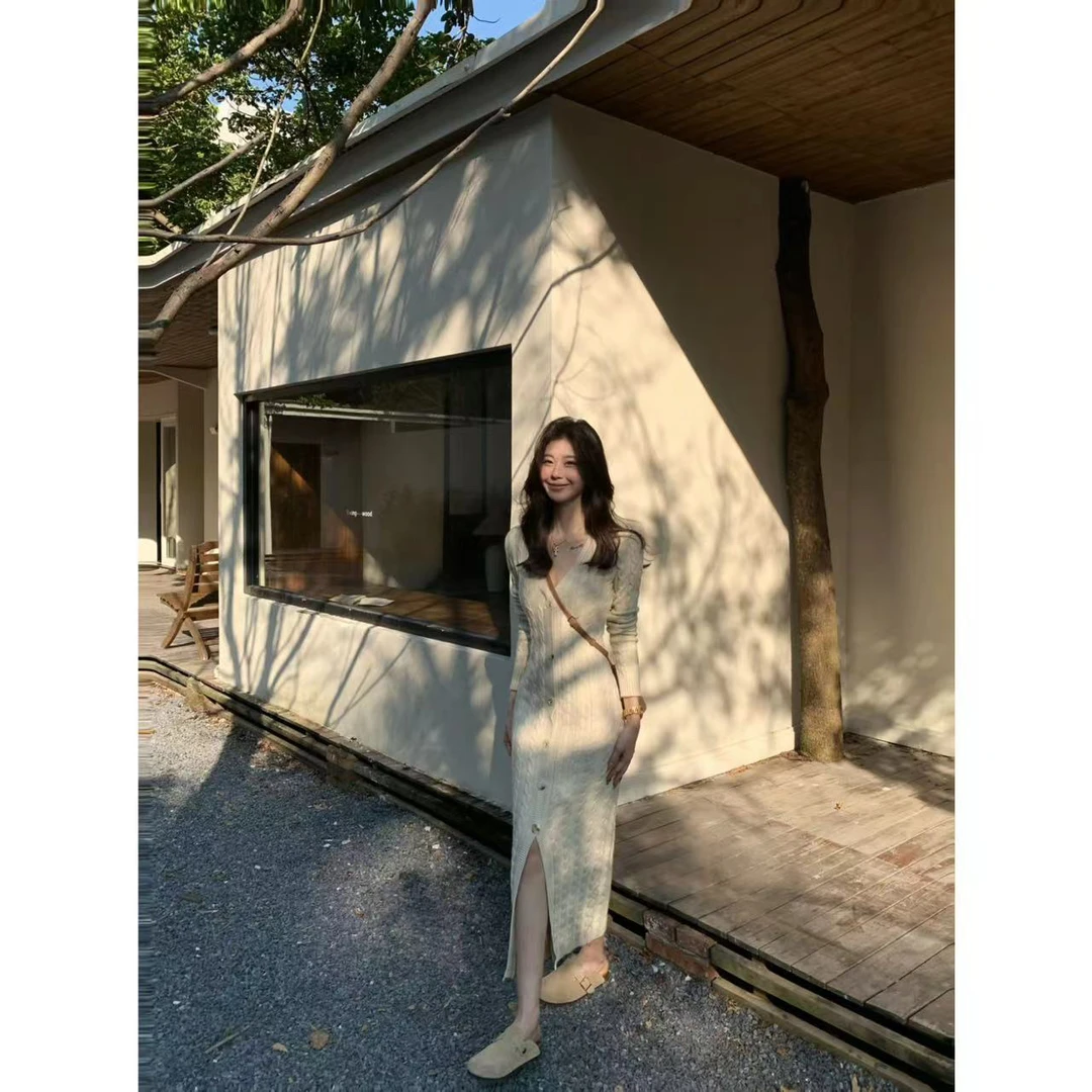 【冬日奶茶限定】林千入新款气质显瘦时尚开叉秋冬针织连衣裙