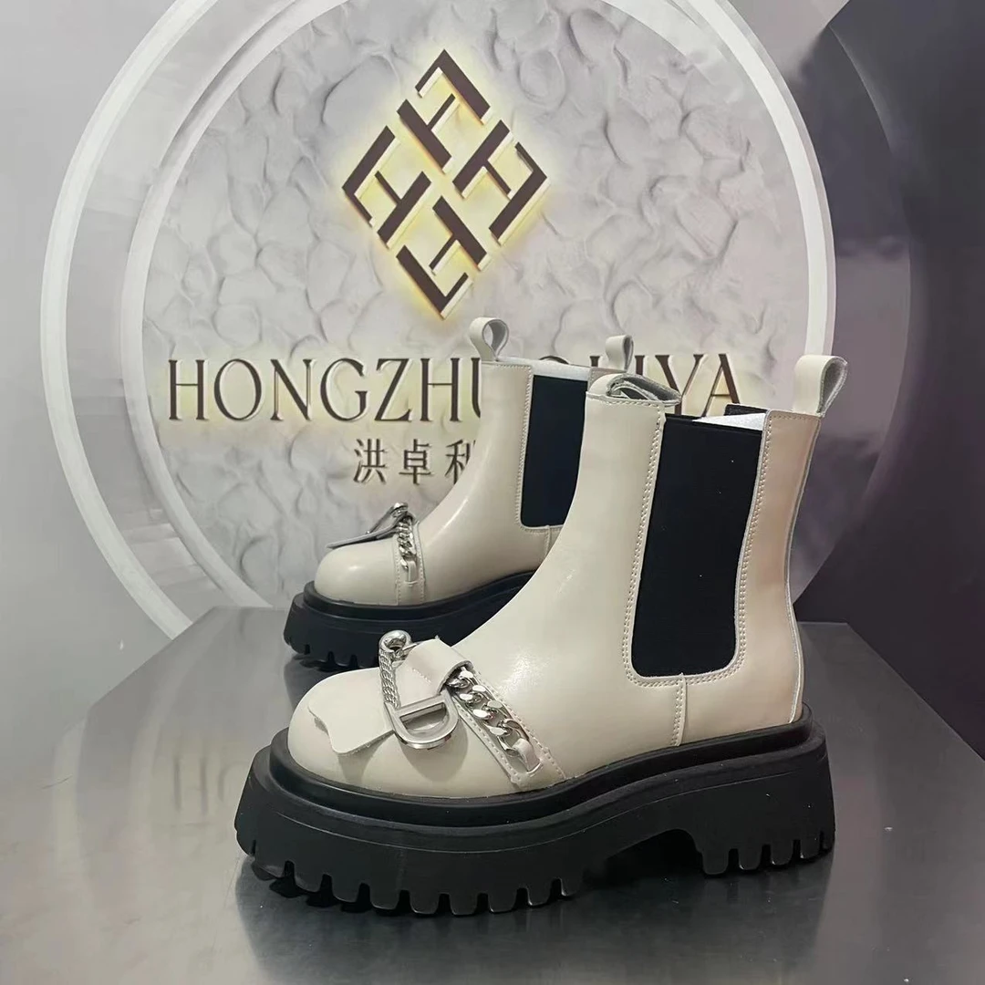 277-66棉新款上新2024冬款新品棉里时尚精品百搭马丁靴中筒女士