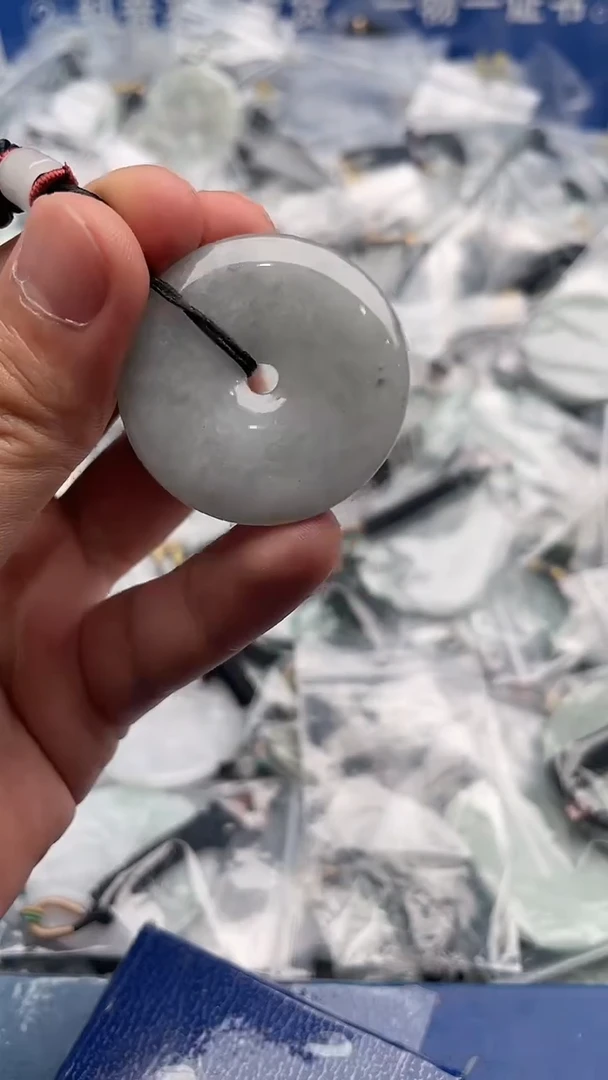 【闪购商品】翡翠颈饰未镶嵌....10/29/68