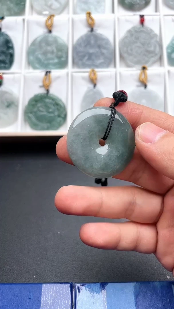 【闪购商品】翡翠颈饰未镶嵌....10/7/62