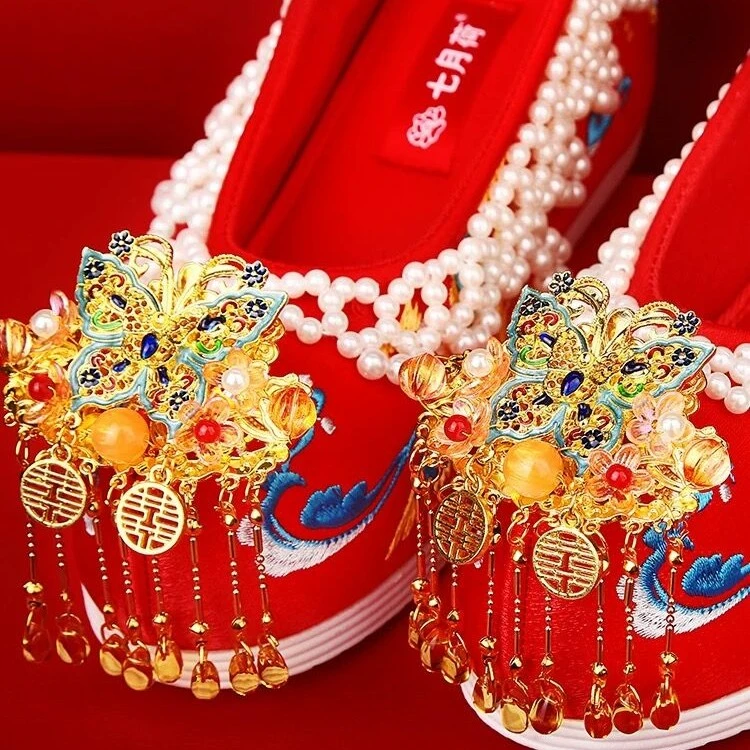 七月荷原创【挚爱】手工串珠定制中式婚鞋秀禾服新娘女汉服明制红