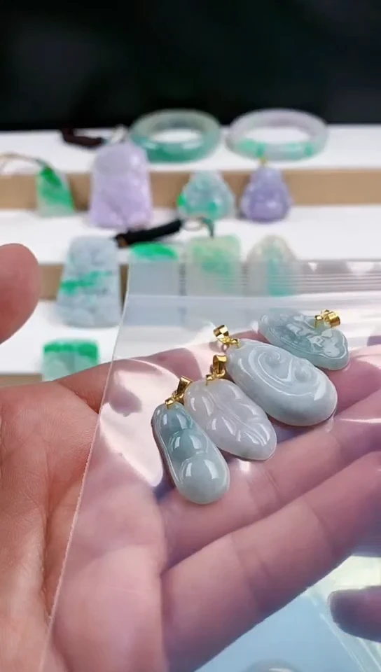 【闪购商品】翡翠颈饰未镶嵌天然翡翠吊坠项链多样性发货其一